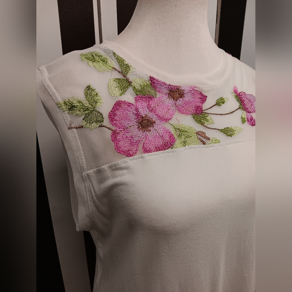 Pebble and stone tank top - Picture 5 of 13